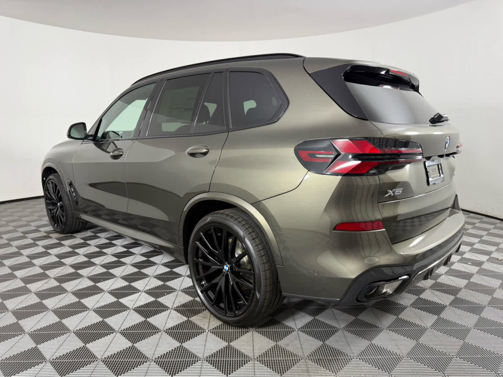 New 2026 BMW X5 xDrive40i w/ M Sport Package image 6