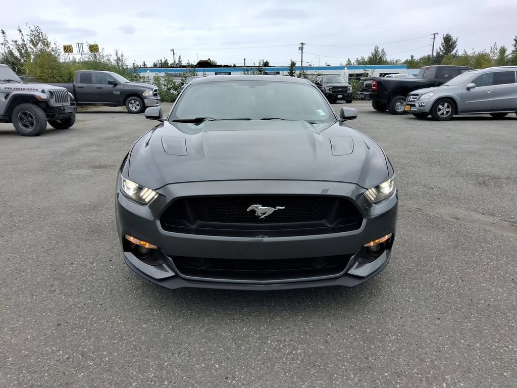 Used 2016 Ford Mustang GT RWD image 3