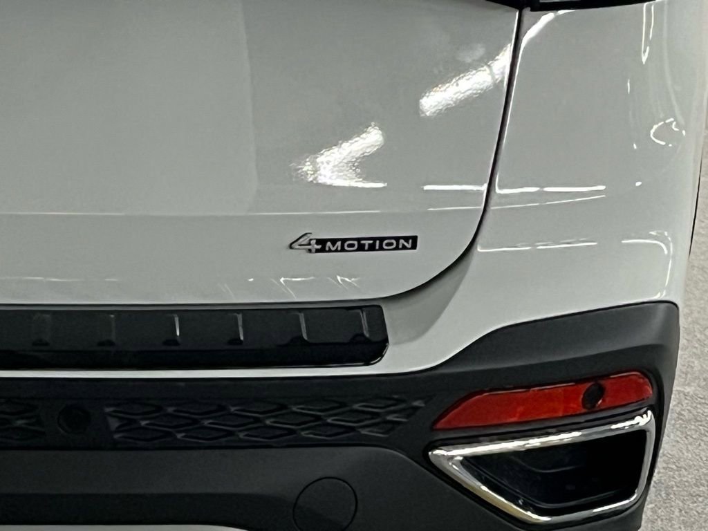 New 2026 Volkswagen Taos SEL image 35