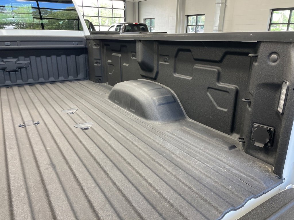 Used 2025 Chevrolet Silverado 2500 LT image 12