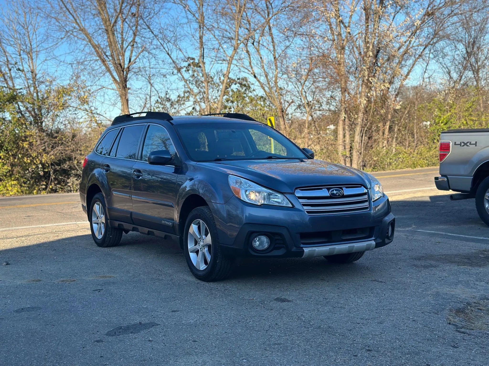 Used 2013 Subaru Outback 3.6R Limited w/ Moonroof Pkg image 9
