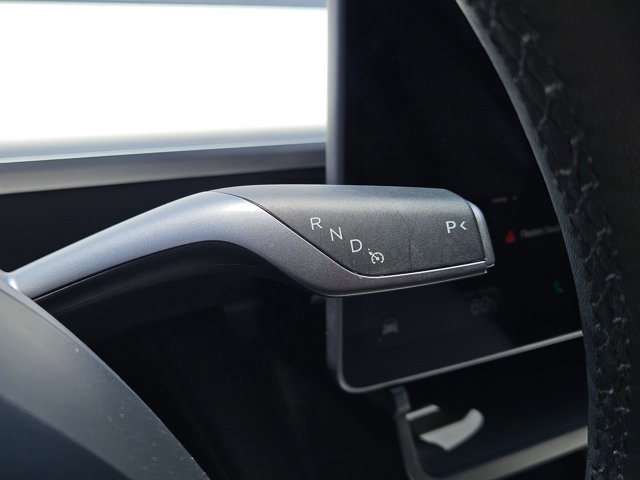 Used 2024 Tesla Model Y 2WD image 13