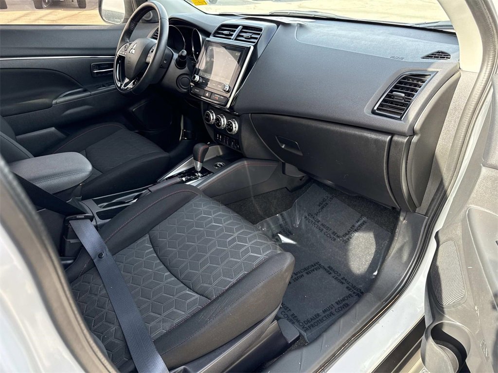 Used 2024 Mitsubishi Outlander Sport Ralliart image 27