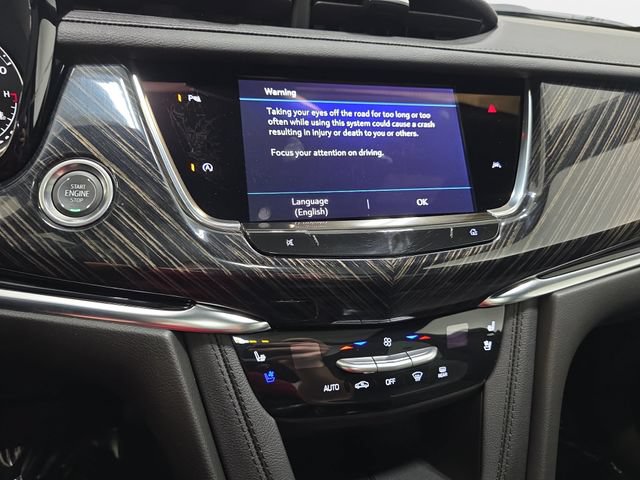 Certified 2025 Cadillac XT6 Premium Luxury FWD image 16