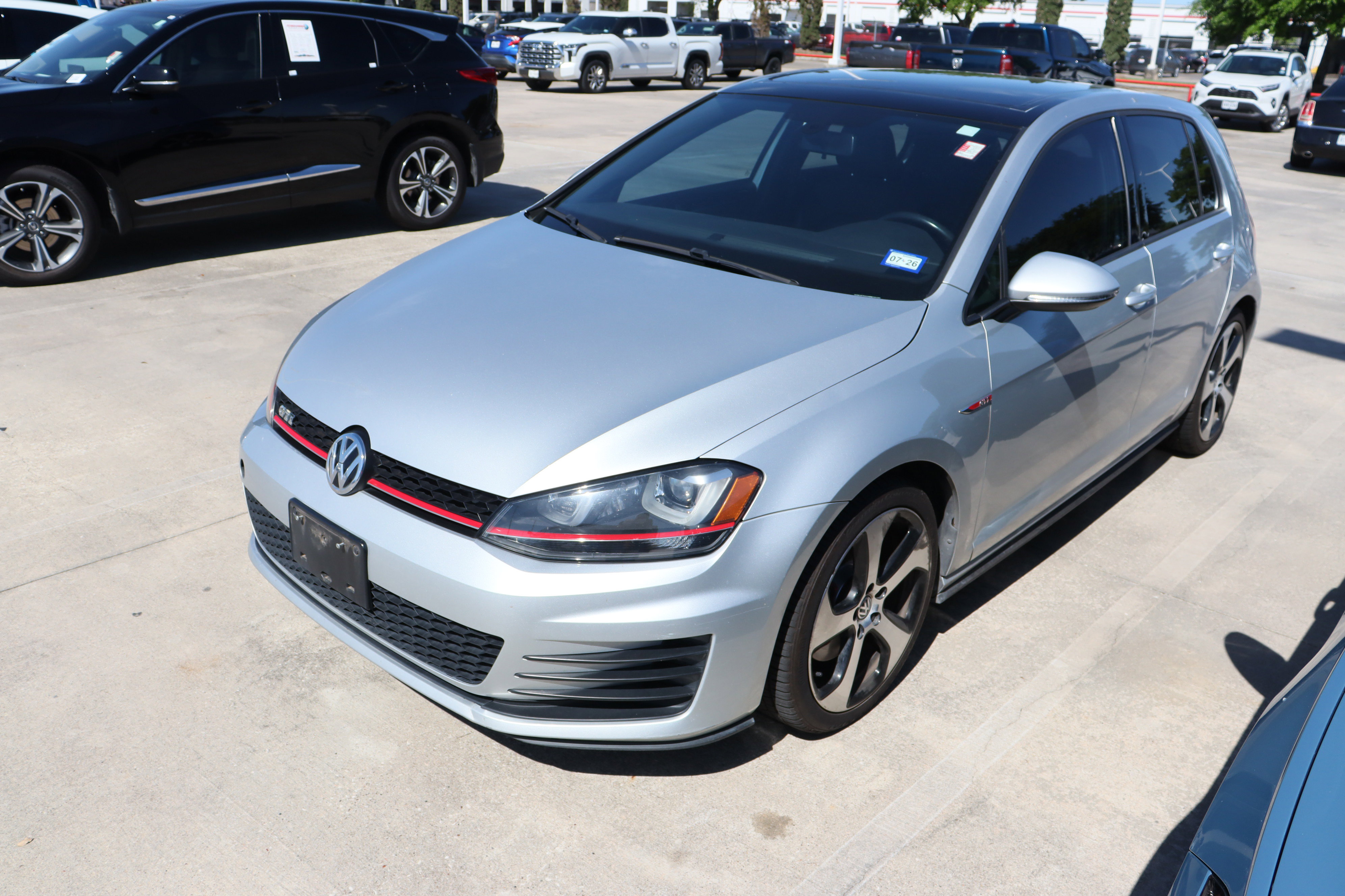 Used 2015 Volkswagen GTI SE w/ Lighting Package (SEL) image 6