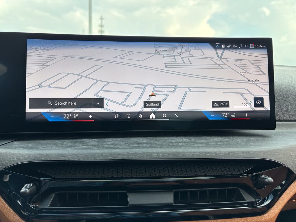 New 2026 BMW 330i xDrive Sedan w/ Premium Package AWD/4WD image 18