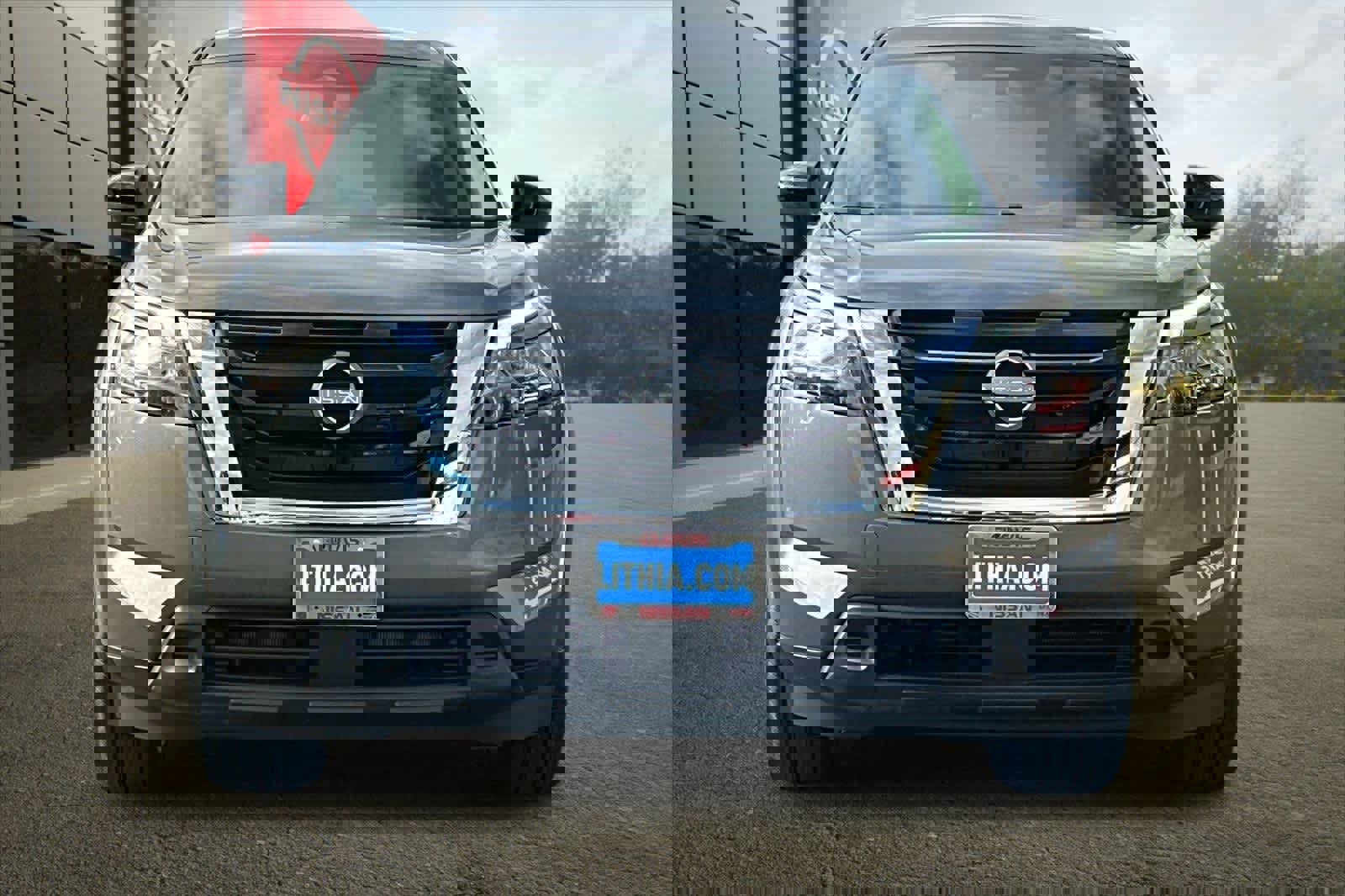 New 2025 Nissan Pathfinder S image 11