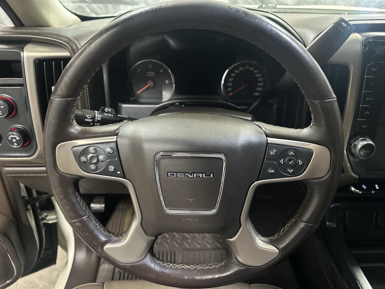 Used 2015 GMC Sierra 1500 Denali w/ Driver Alert Package AWD/4WD image 11
