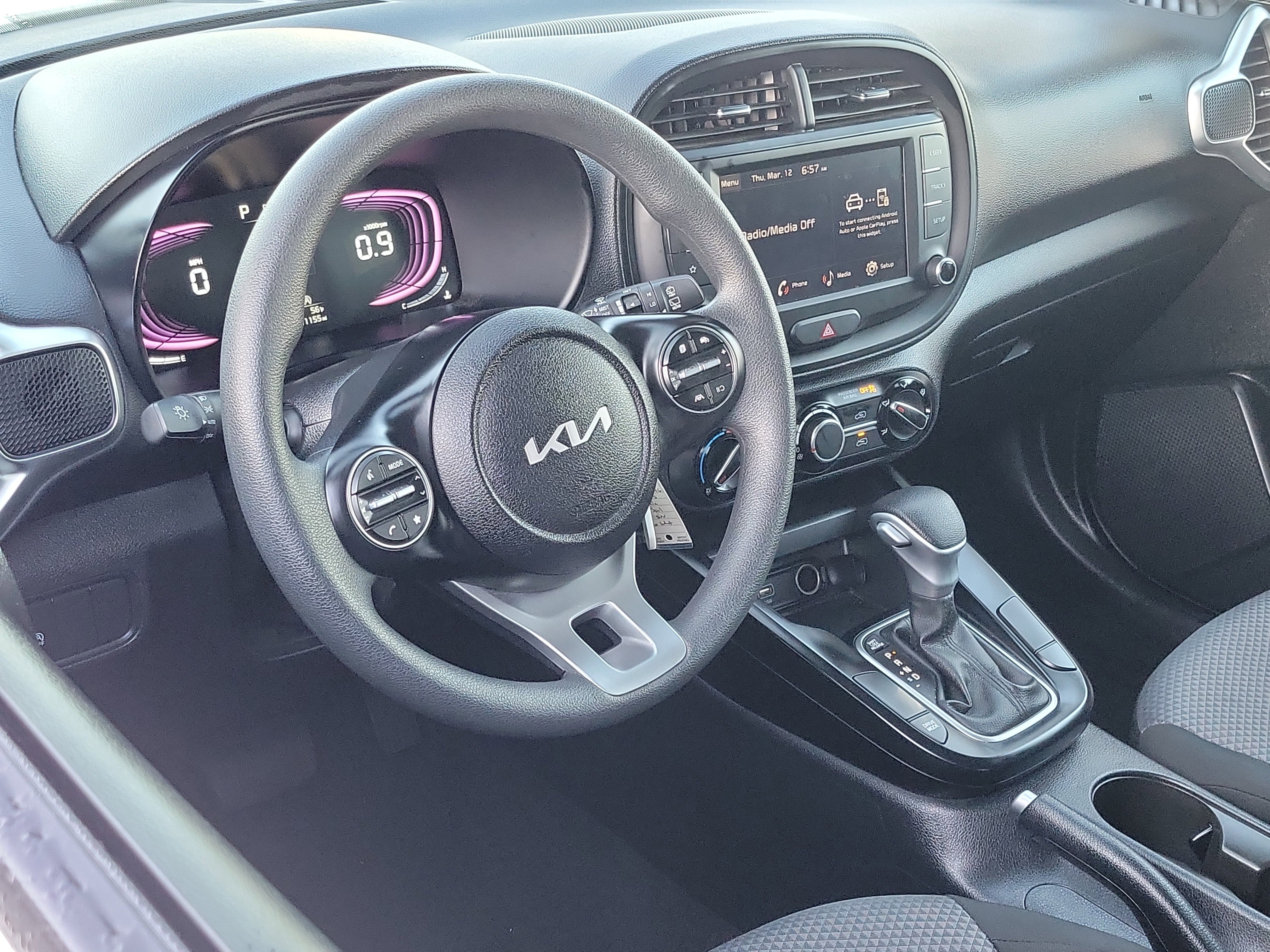 Used 2025 Kia Soul LX image 5