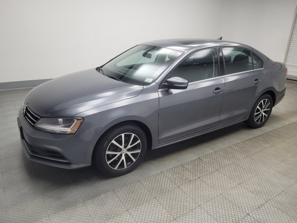 Used 2018 Volkswagen Jetta SE FWD image 2