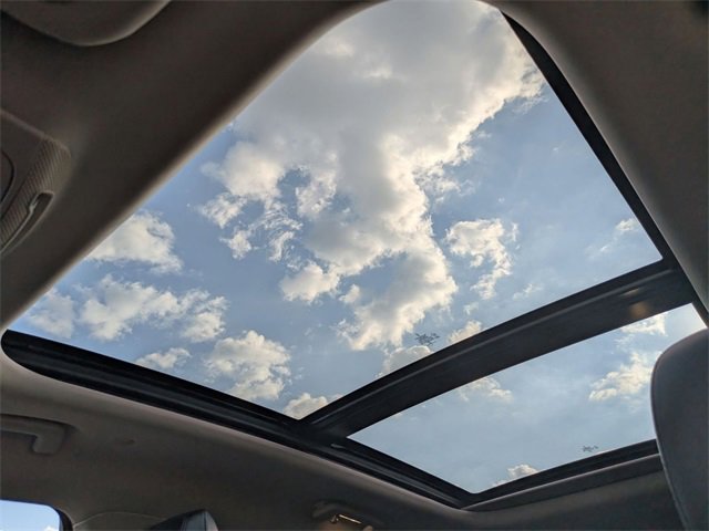 Certified 2022 Lincoln Nautilus Reserve w/ Equipment Group 201A image 13