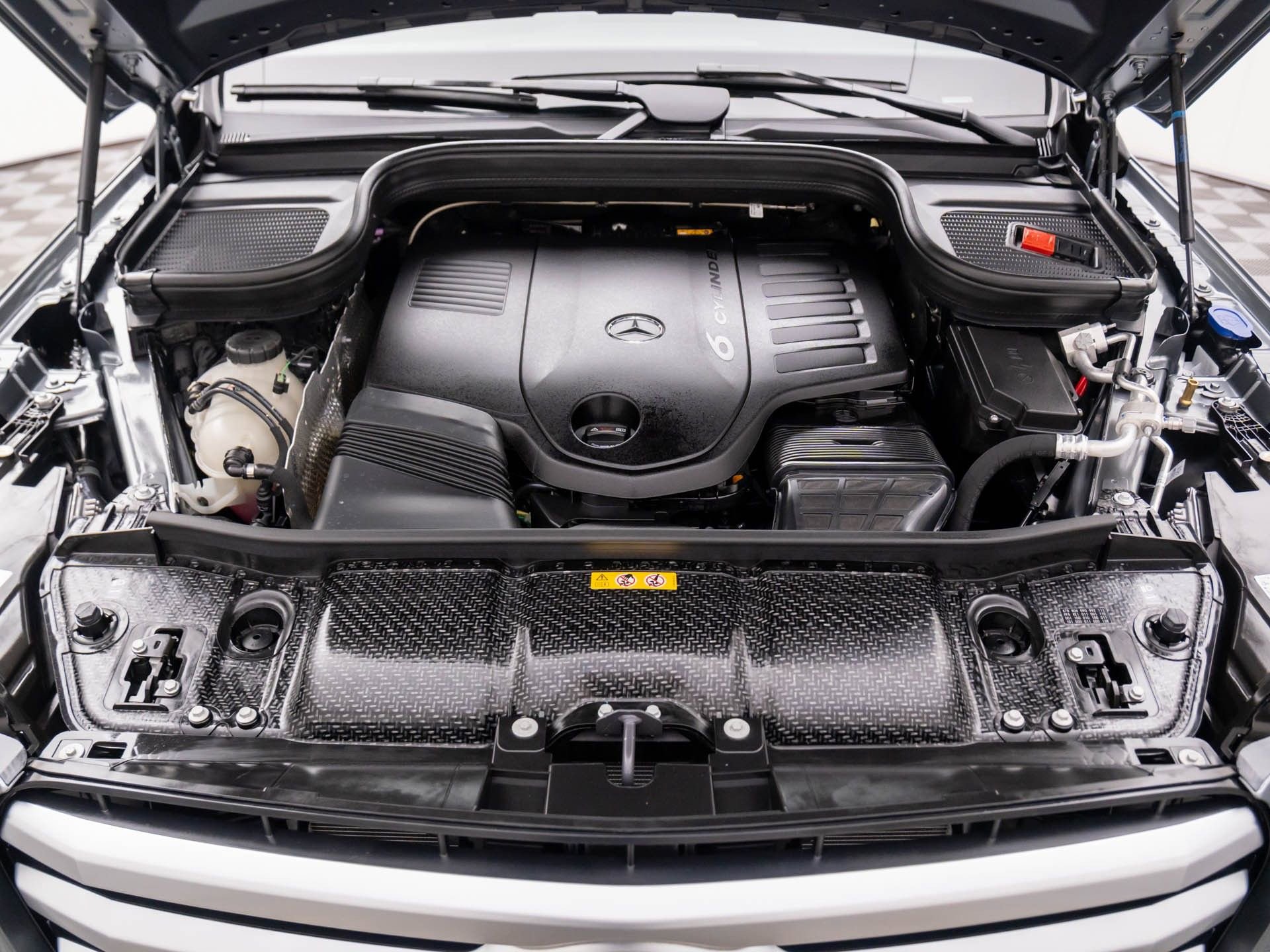 Certified 2025 Mercedes-Benz GLS 450 4MATIC image 33