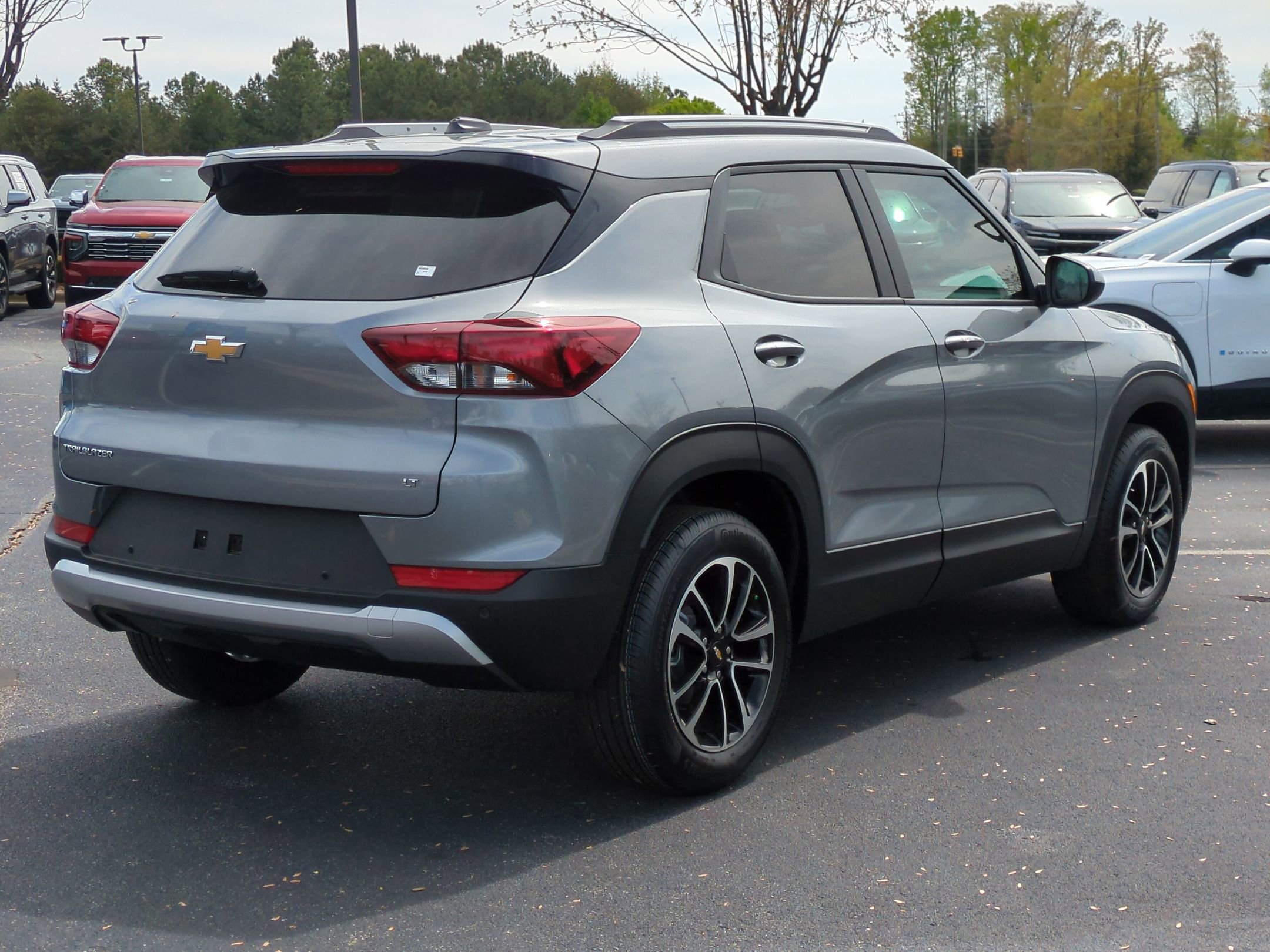 New 2026 Chevrolet TrailBlazer LT w/ LT Cold Weather Package FWD image 9