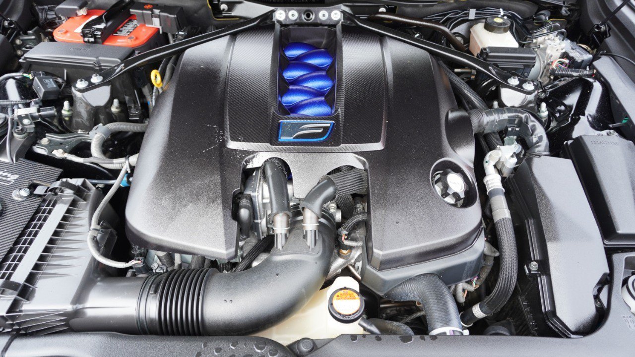 Used 2015 Lexus RC F w/ Premium Package RWD image 25