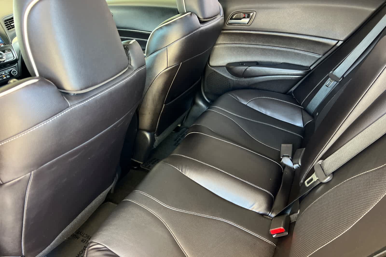 Used 2019 Acura ILX FWD image 4