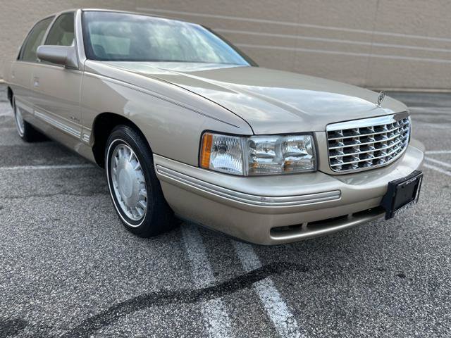 Used 1998 Cadillac De Ville image 3
