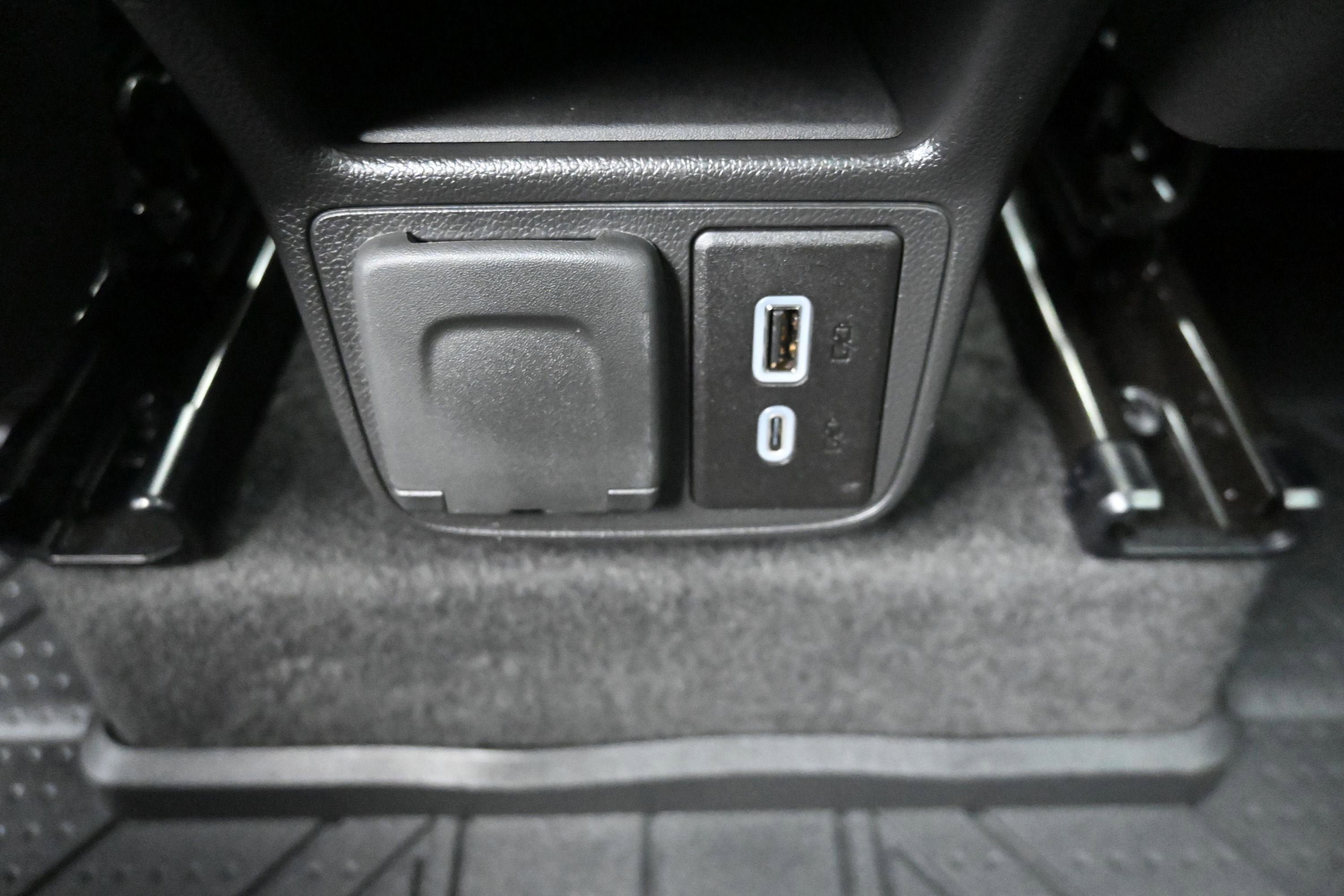 Used 2025 Chevrolet TrailBlazer LT w/ Convenience Package FWD image 24