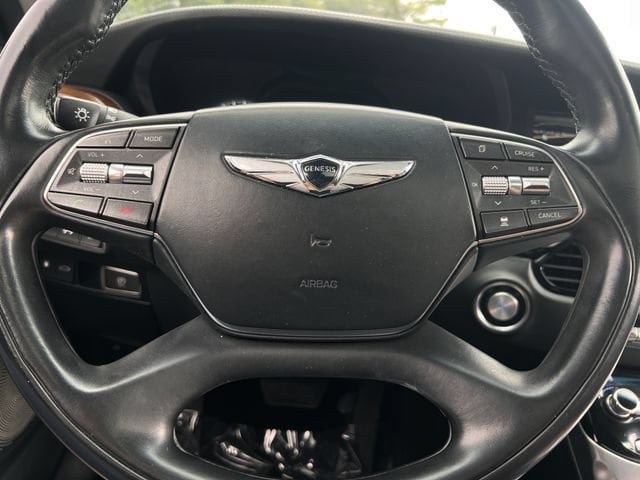 Used 2018 Genesis G90 5.0 Ultimate AWD/4WD image 21