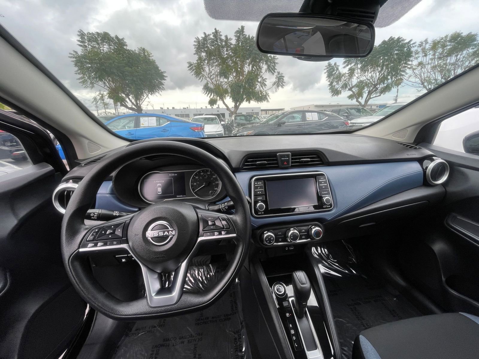 Used 2025 Nissan Versa SV image 33