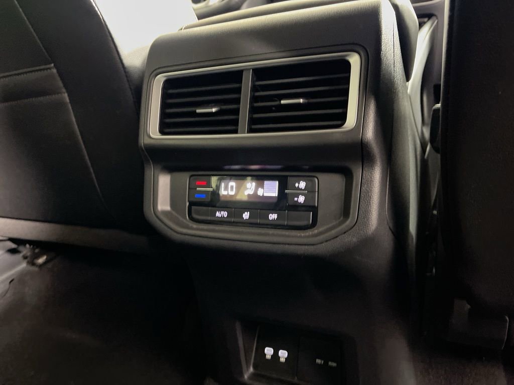 Used 2024 Volkswagen Atlas SE image 9