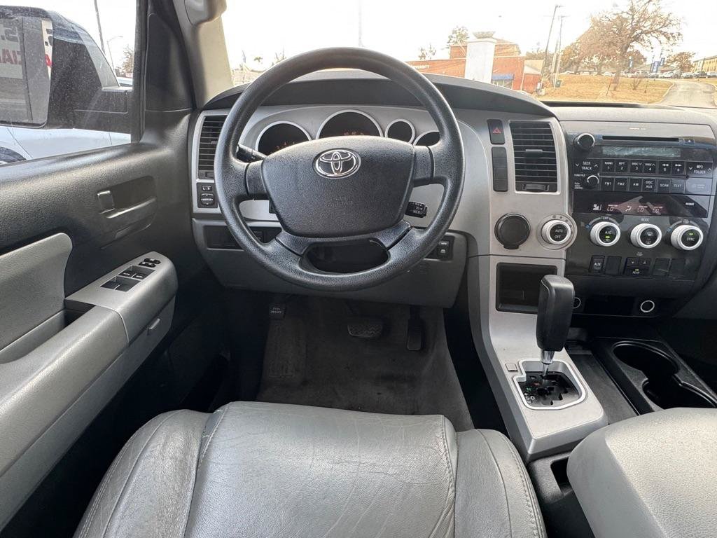 Used 2009 Toyota Sequoia SR5 RWD image 15