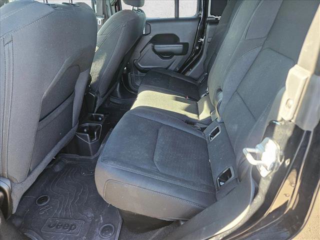 Used 2022 Jeep Gladiator Willys image 8