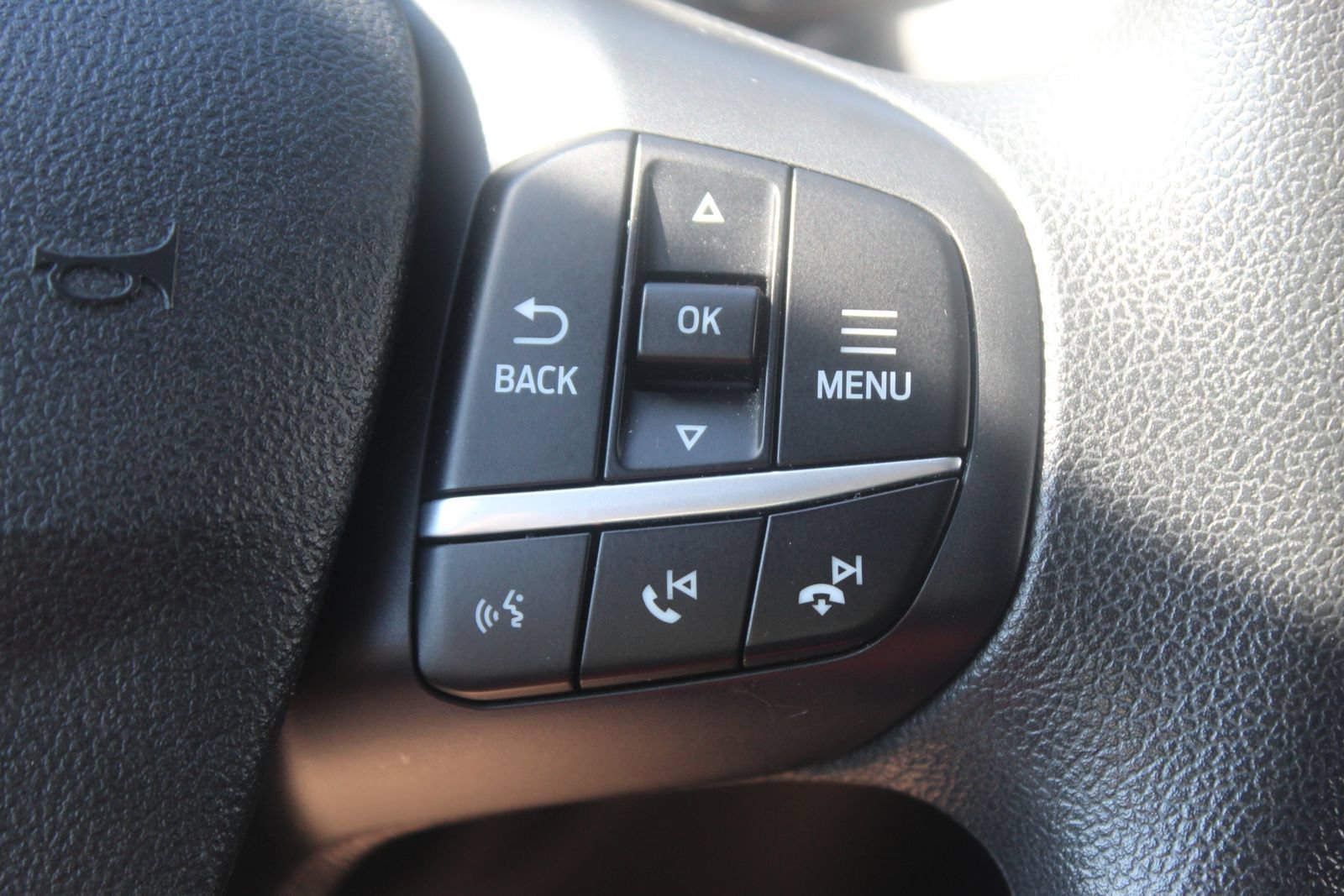 Used 2022 Ford Escape SE FWD image 25