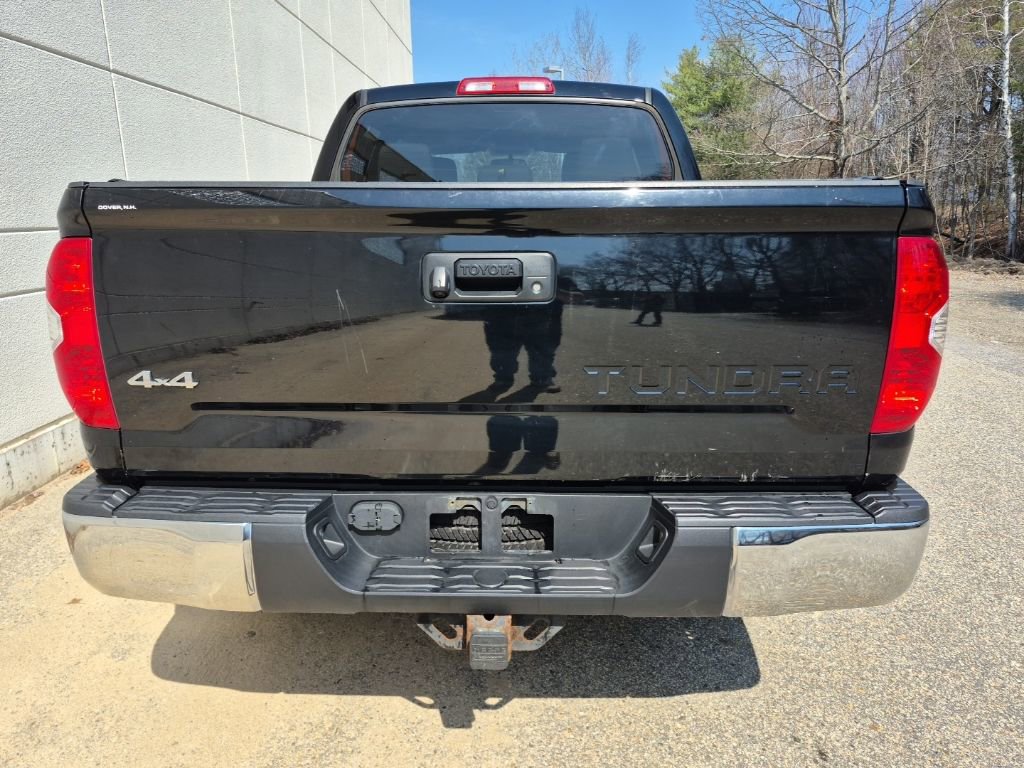 Used 2017 Toyota Tundra SR5 w/ SR5 Upgrade Package image 8