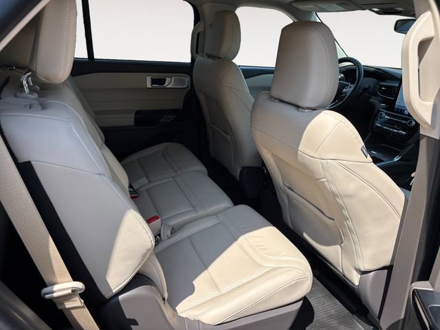 Certified 2023 Ford Explorer Platinum w/ Technology Package image 13