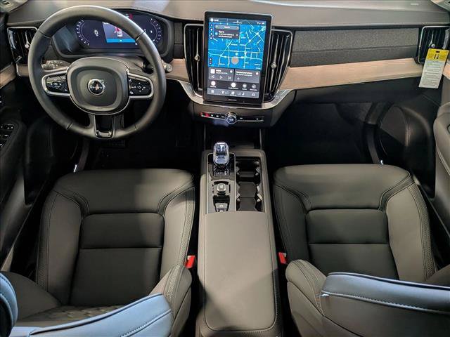 New 2026 Volvo XC90 B5 Core AWD/4WD image 16