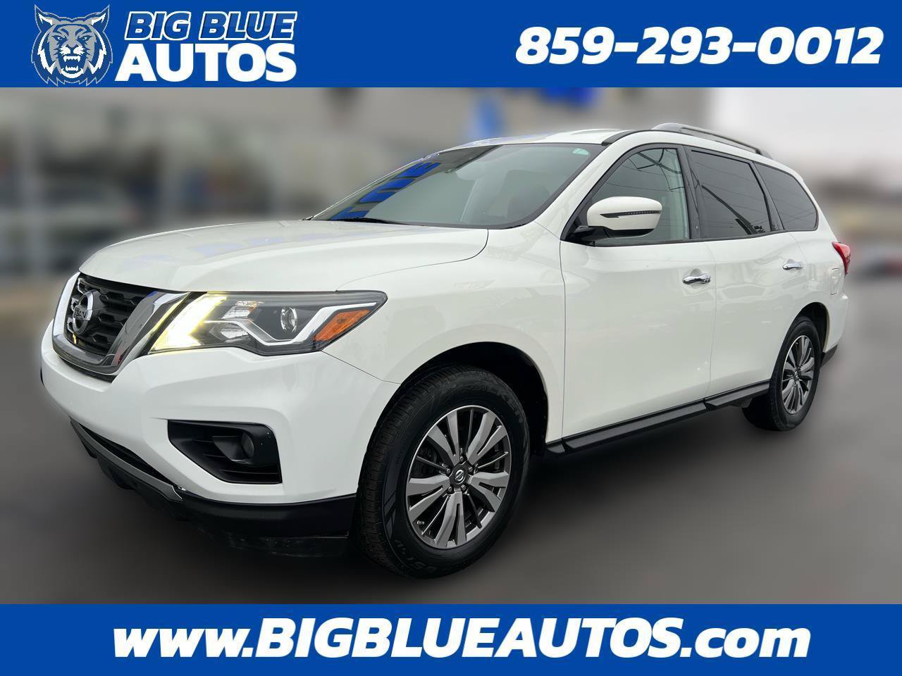 Used 2018 Nissan Pathfinder SV AWD/4WD image 1