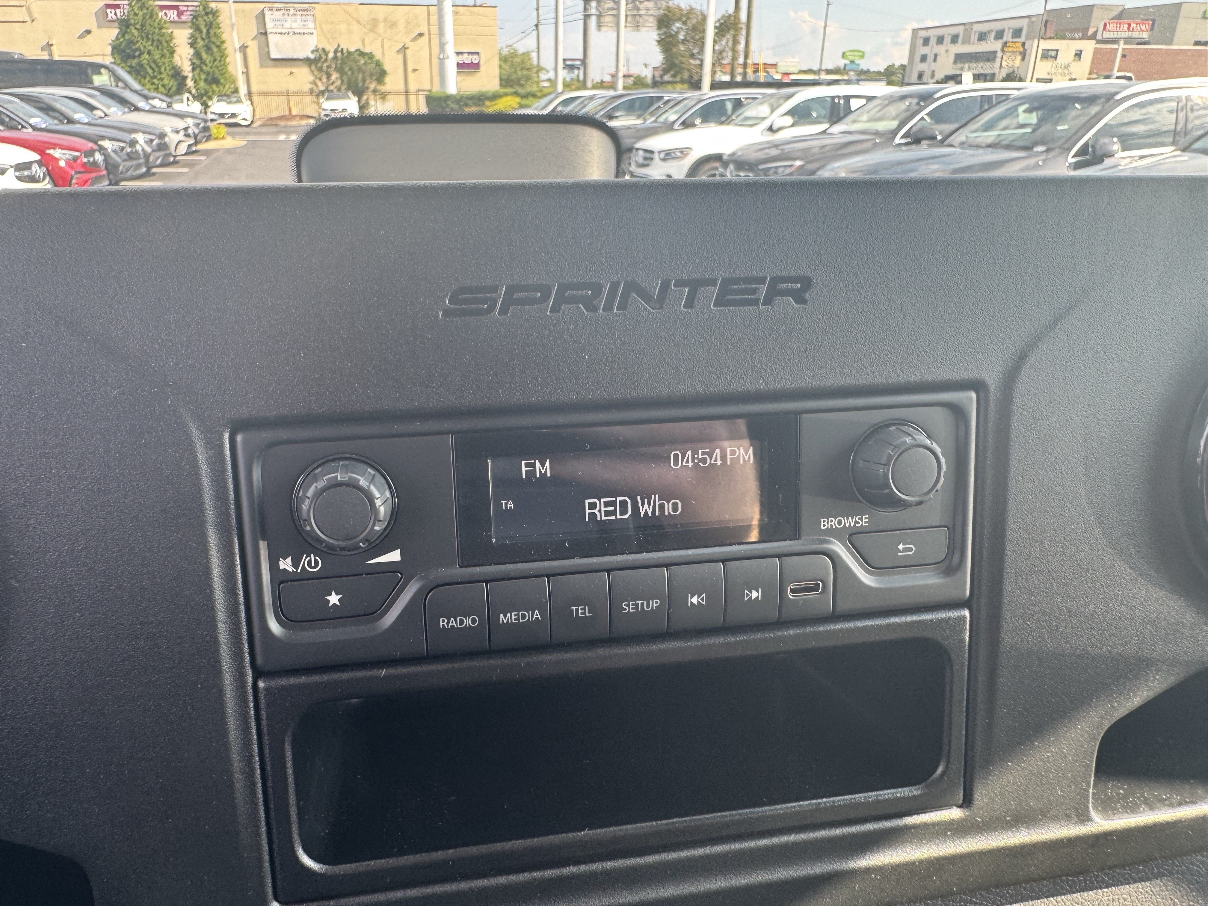 Used 2025 Mercedes-Benz Sprinter 2500 image 32