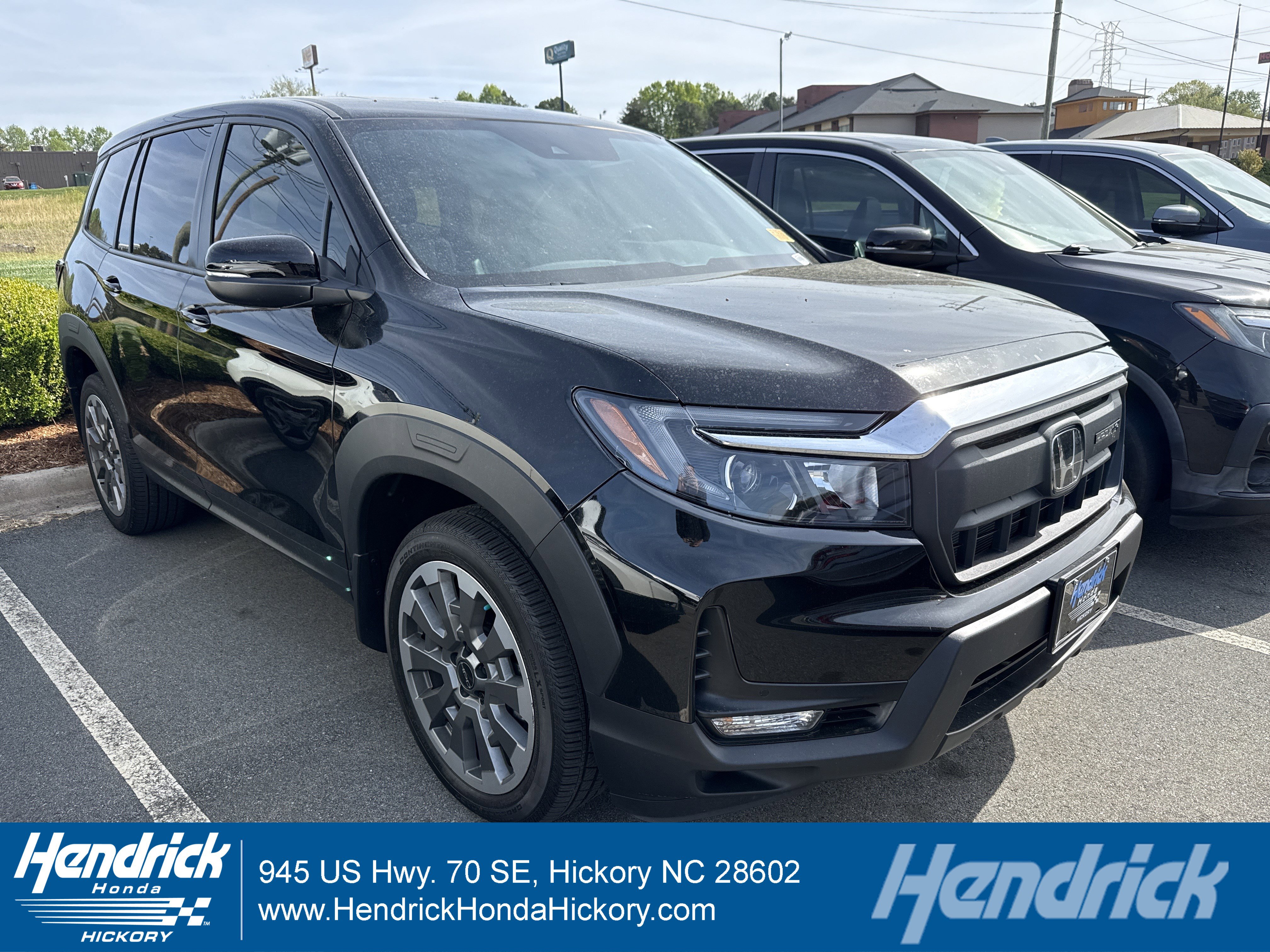 Certified 2025 Honda Passport EX-L image 1