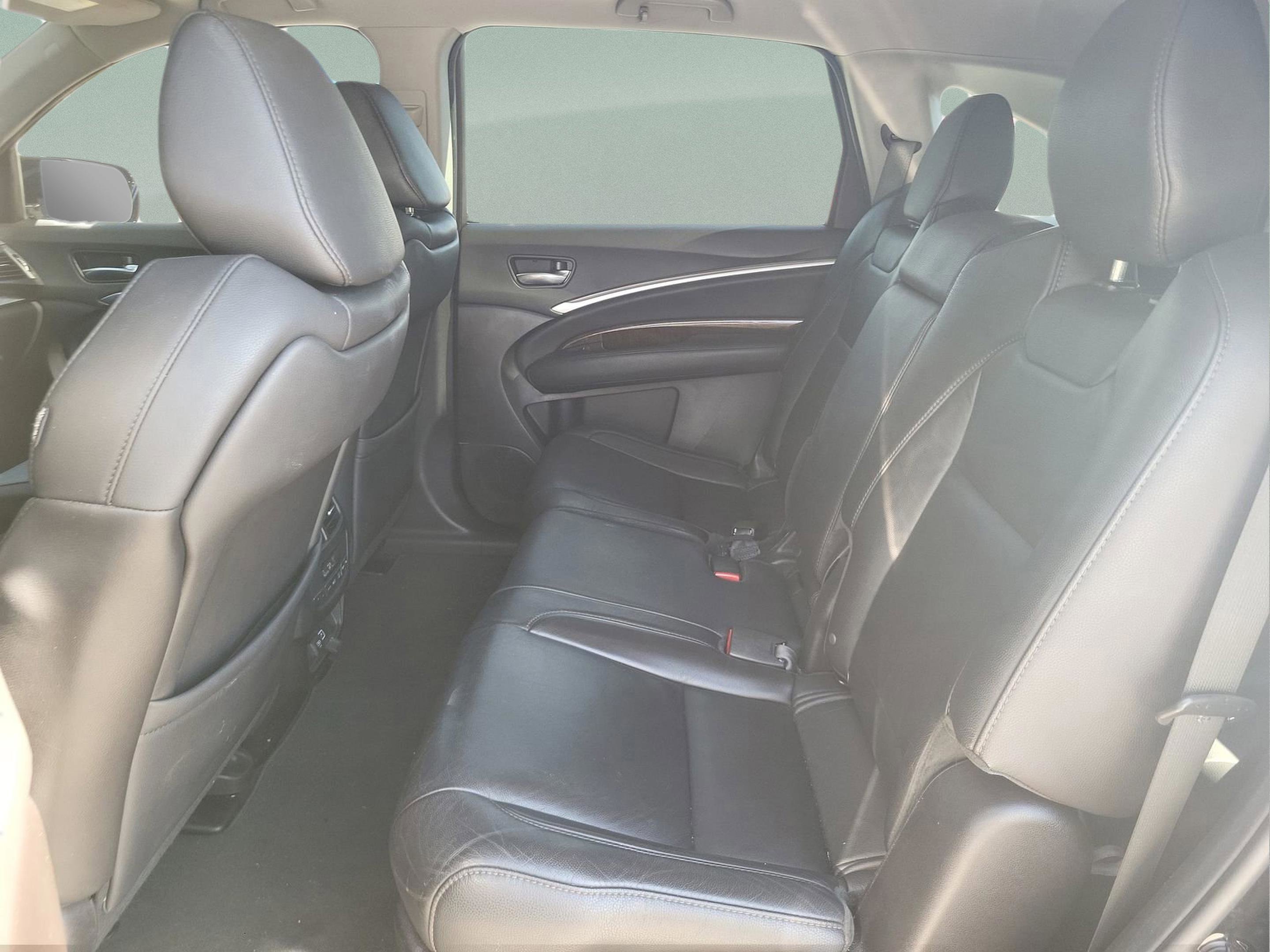 Used 2020 Acura MDX SH-AWD image 17