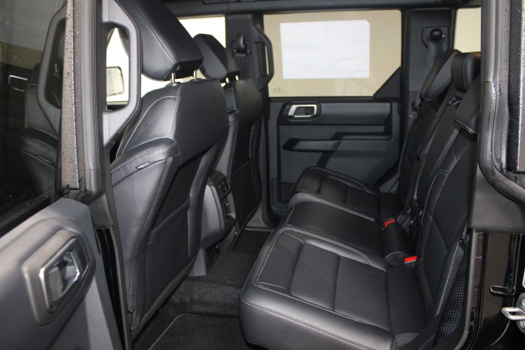 New 2025 Ford Bronco Outer Banks image 25