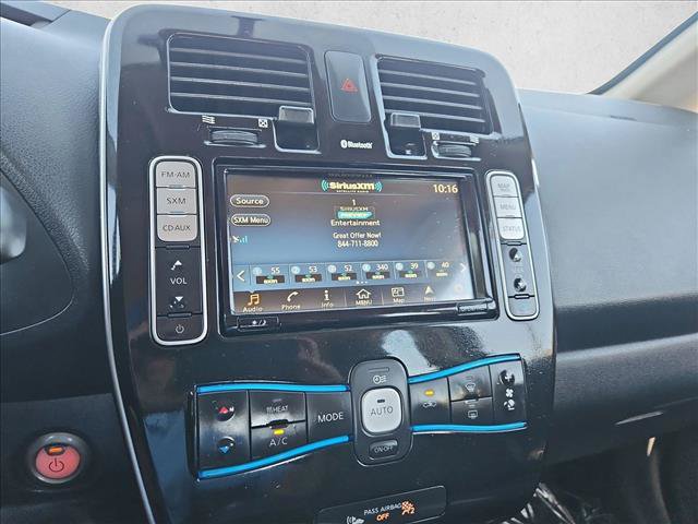 Used 2017 Nissan Leaf SV FWD image 12