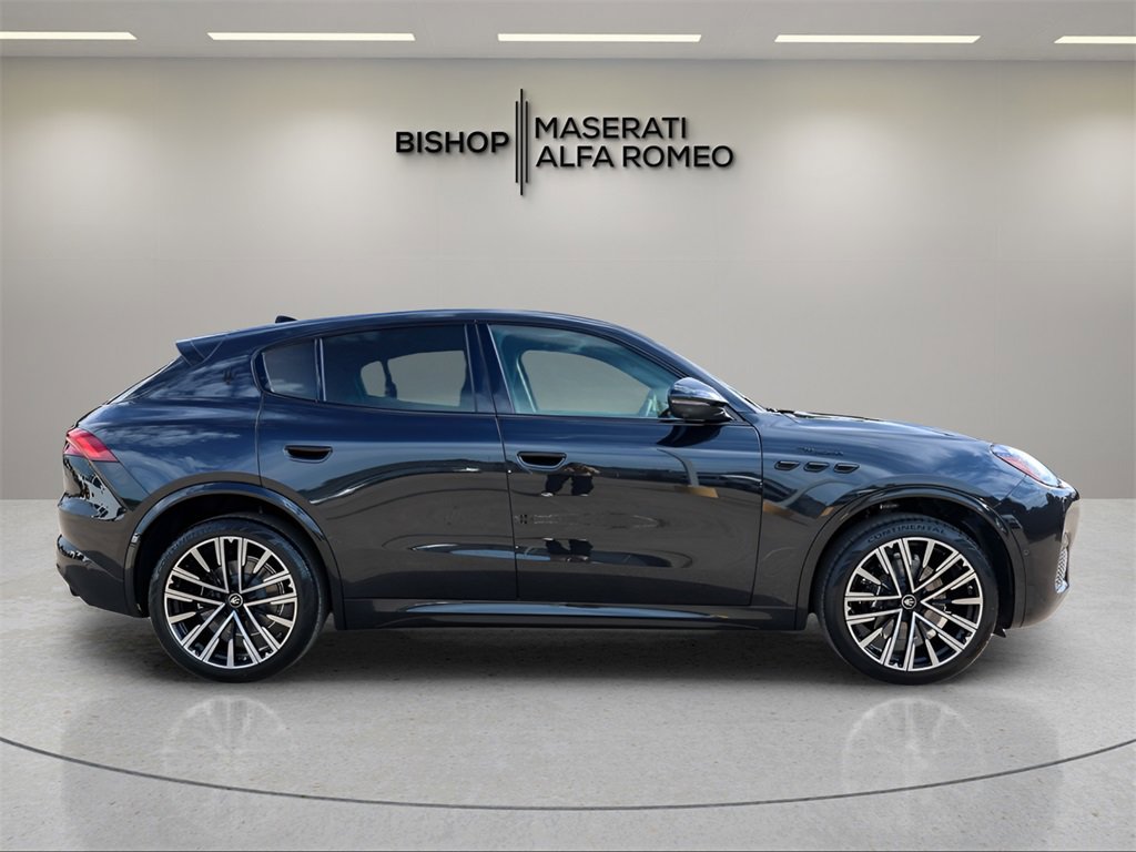 New 2025 Maserati Grecale Modena image 8