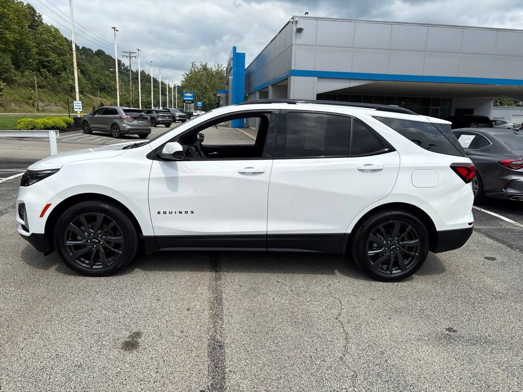 Certified 2023 Chevrolet Equinox RS FWD image 3