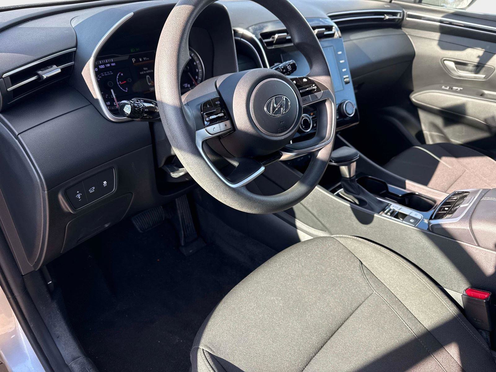 Used 2023 Hyundai Tucson SEL w/ Winter Package image 22