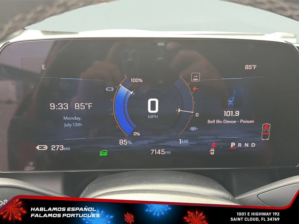 Certified 2025 Chevrolet Equinox EV LT w/ Convenience Package FWD image 17