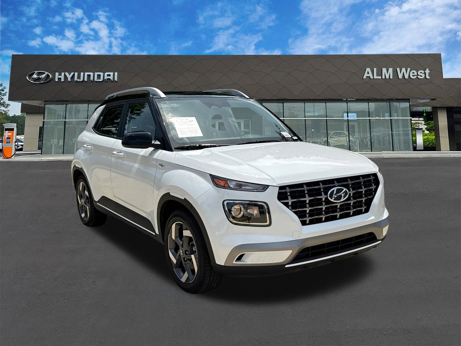Certified 2026 Hyundai Venue SEL FWD image 3