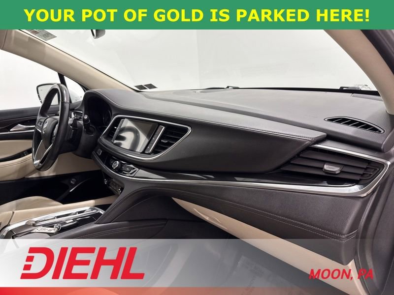 Used 2023 Buick Enclave Essence w/ Sport Touring Edition image 18