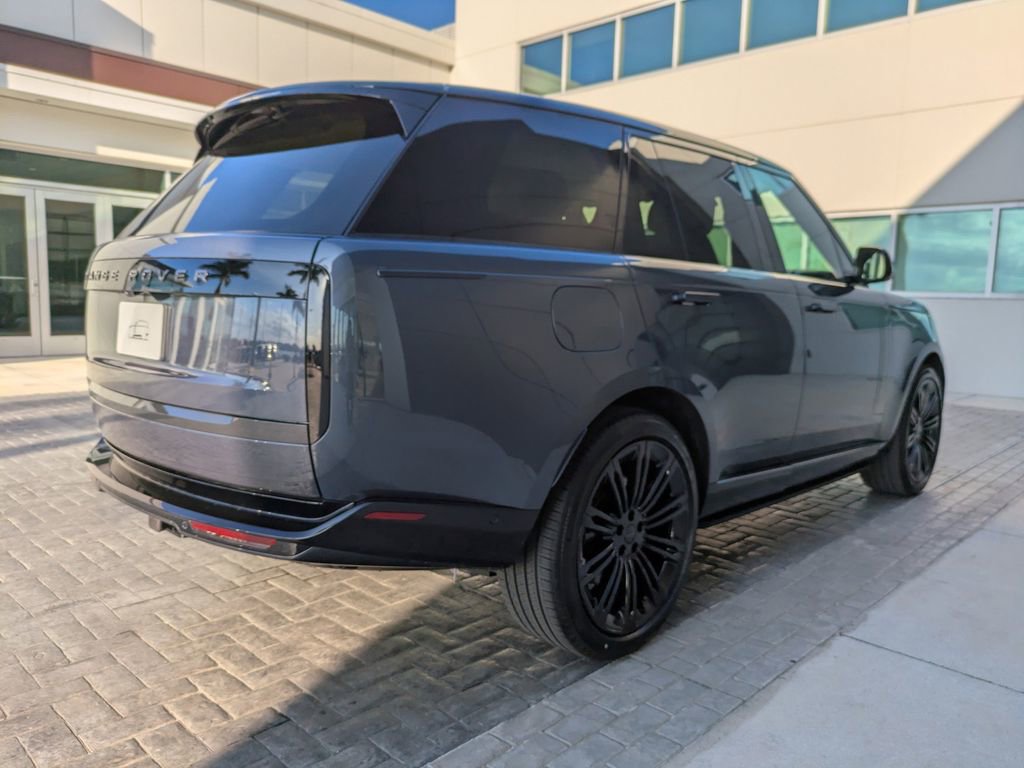 New 2026 Land Rover Range Rover Autobiography image 4