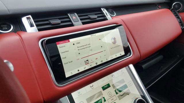 Used 2022 Land Rover Range Rover Sport SVR image 14