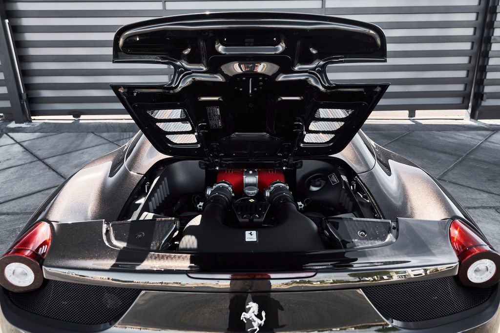 Used 2015 Ferrari 458 Spider RWD image 24