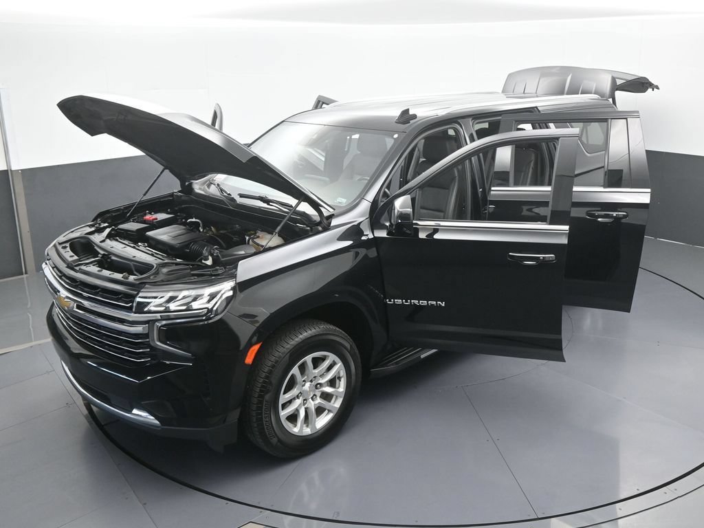 Used 2024 Chevrolet Suburban LT RWD image 71