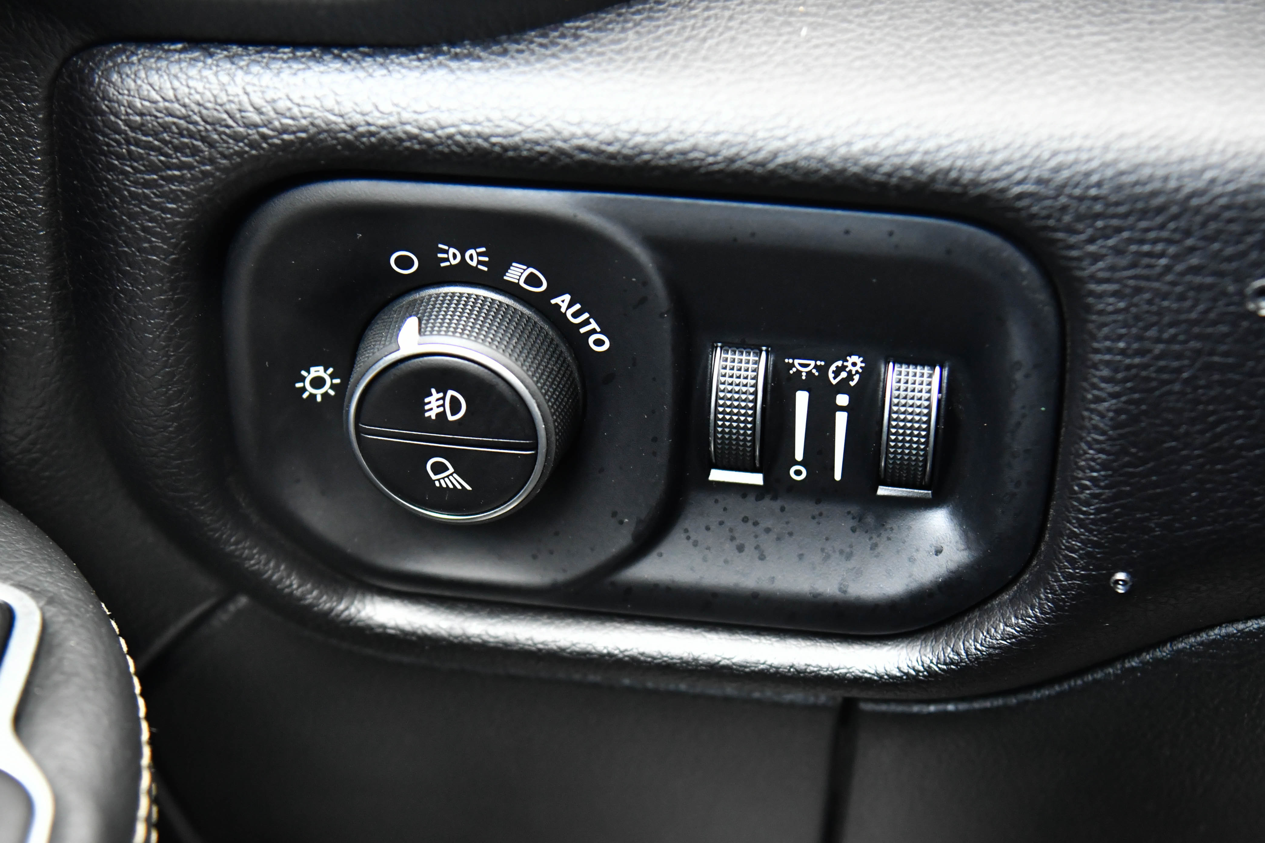 Used 2024 RAM 2500 Laramie image 42