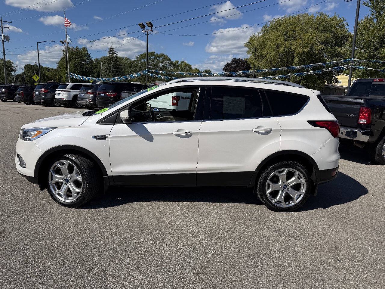 Used 2019 Ford Escape Titanium AWD/4WD image 4