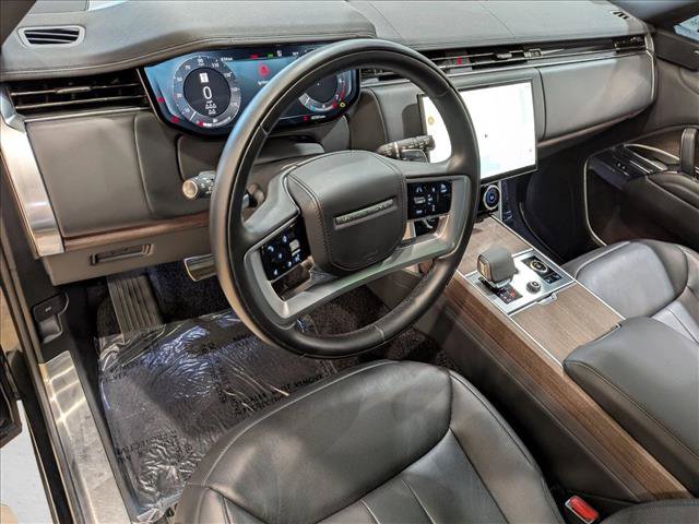 Used 2023 Land Rover Range Rover Long Wheelbase SE AWD/4WD image 10