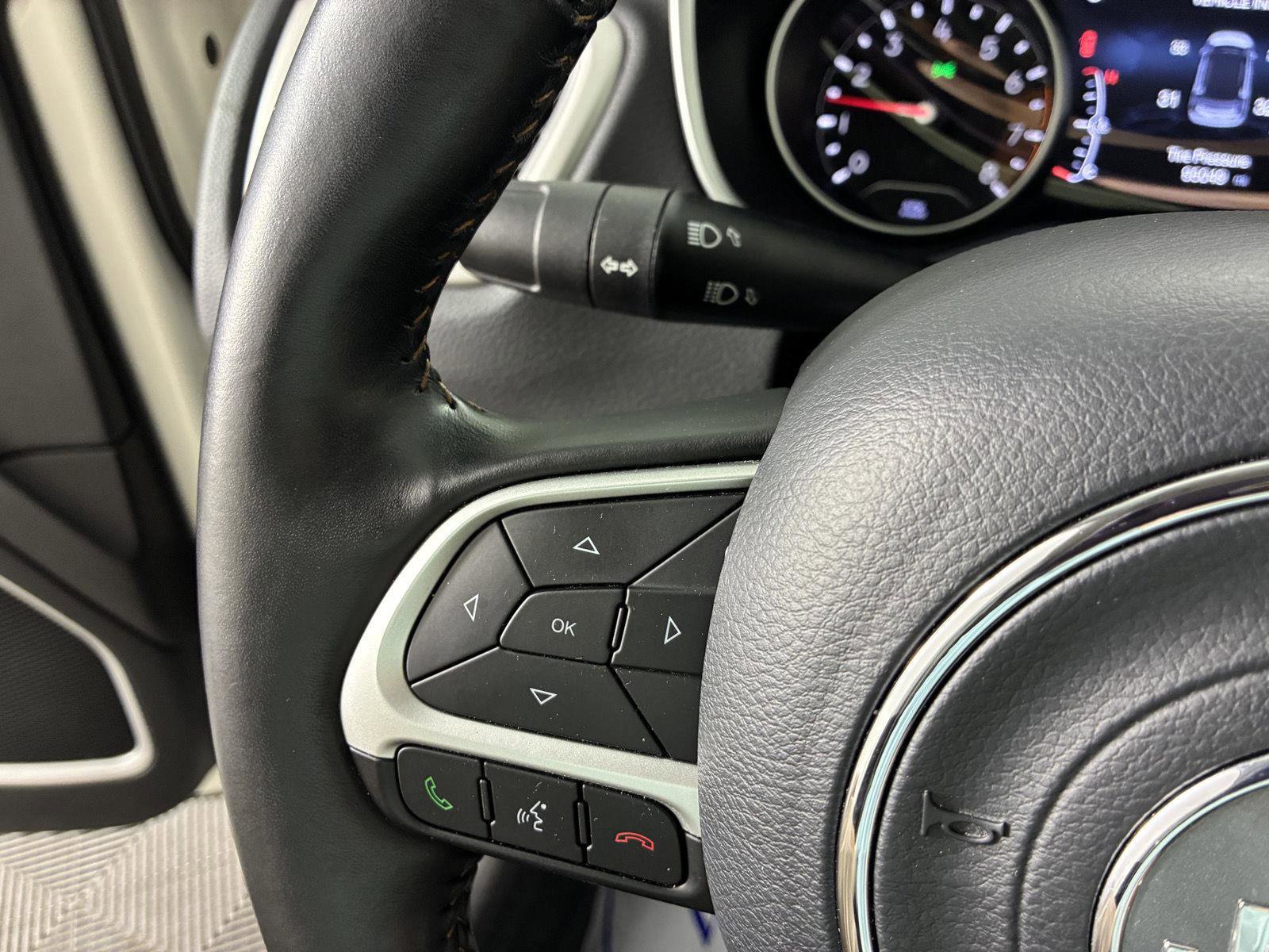 Used 2018 Jeep Compass Latitude w/ Popular Equipment Group AWD/4WD image 14